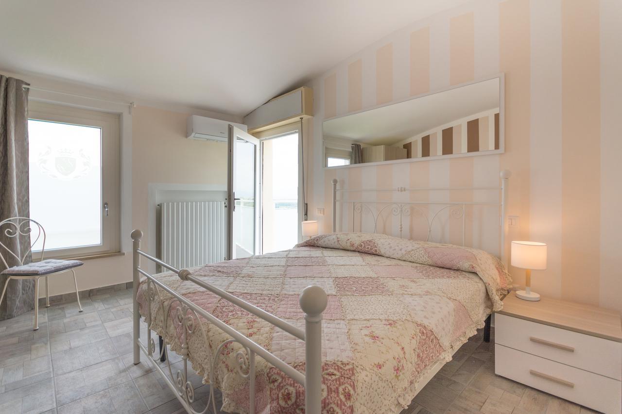 Relais Villa Belvedere & Spa Only Adults Pozzolengo Habitación foto